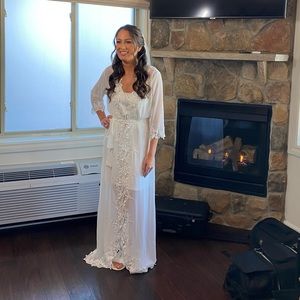 Le Rose Bridal Gown - size S/M